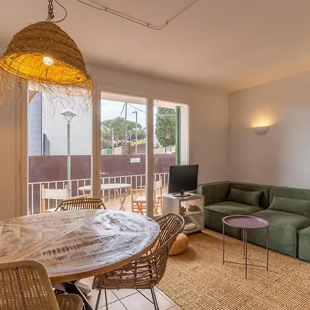 Casa Marea Calella Palafrugell Con Parking Apartamento *